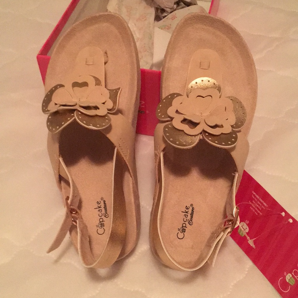Girls sandals